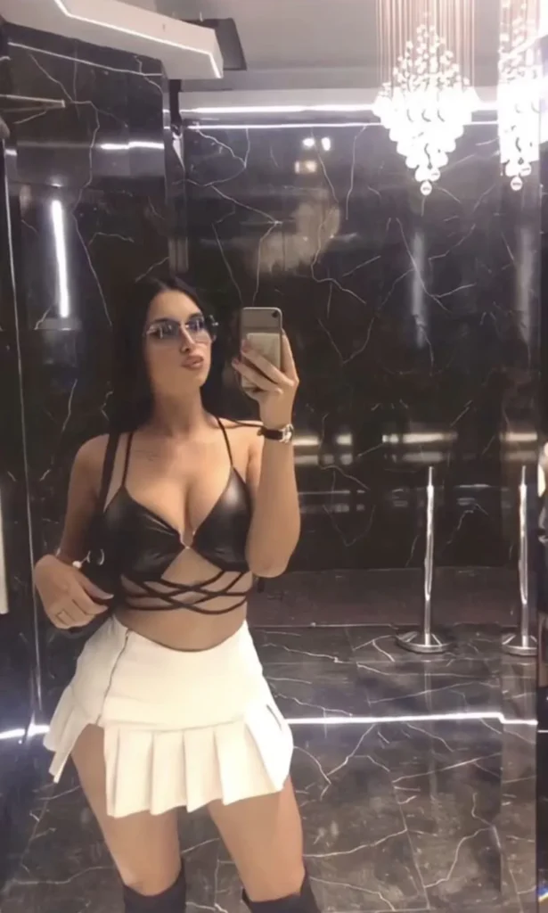 Vanessa Cherry – OnlyFans-profiili